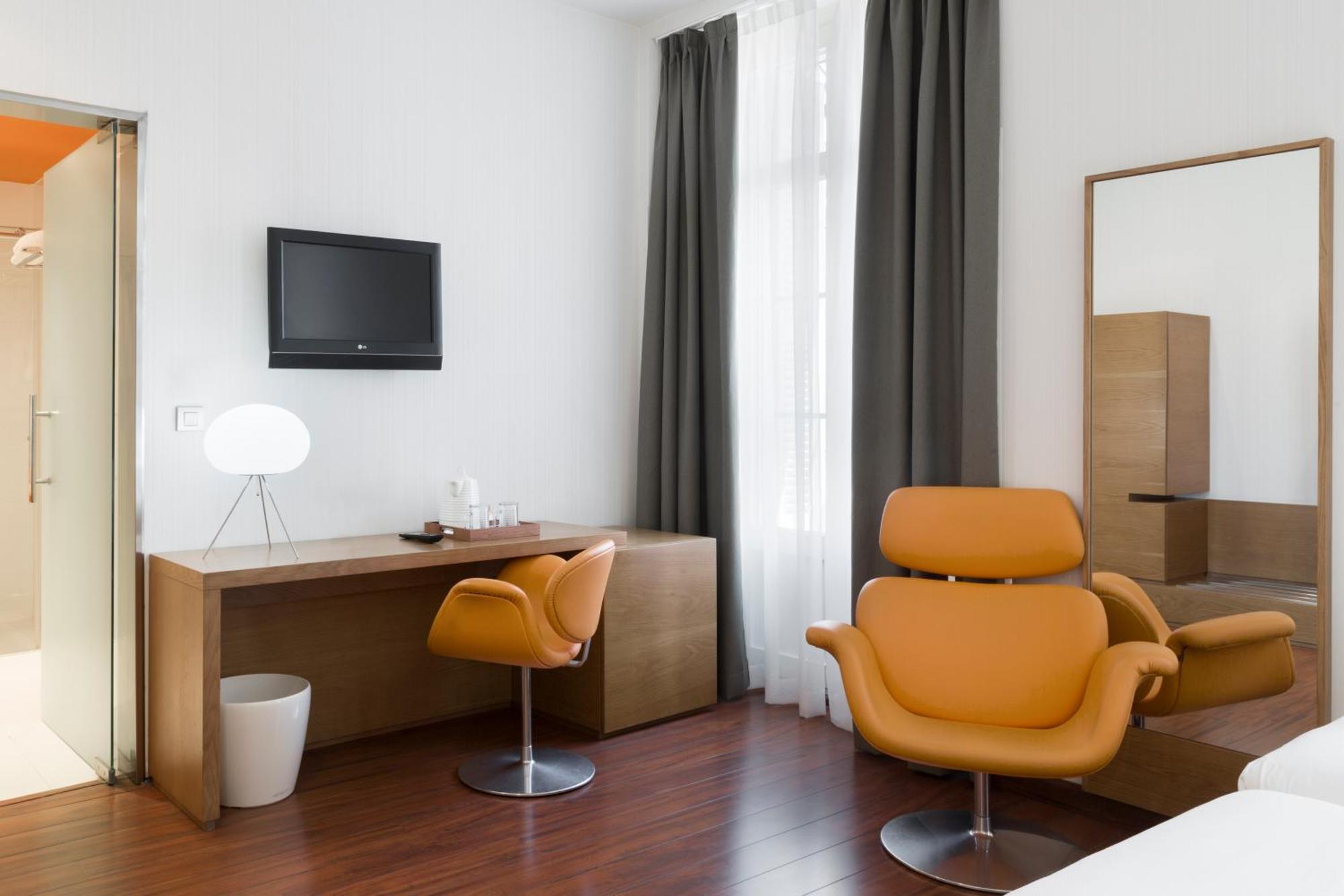 Double Room,1272704911:JPEG