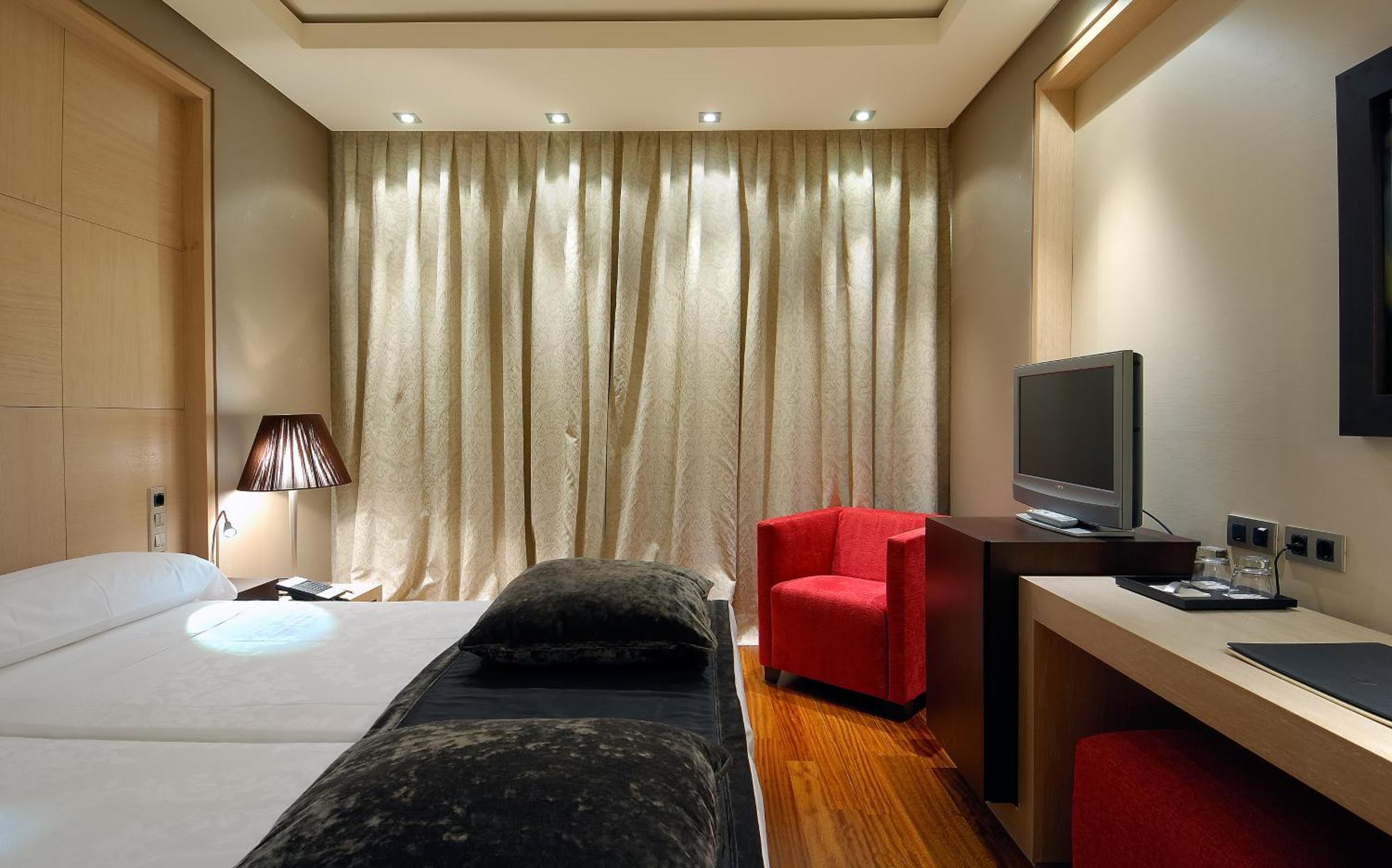Double Room with Extra Bed,1272790537:JPEG