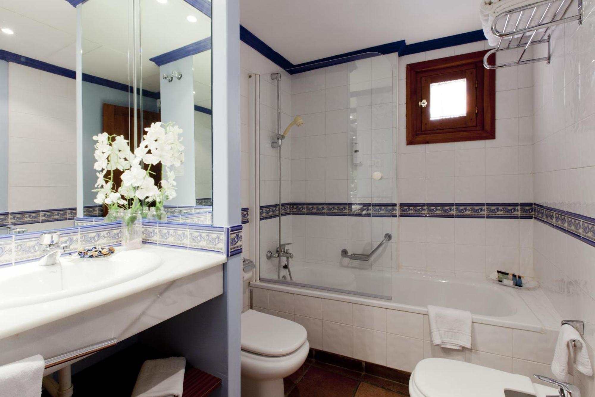 Triple Room,1617456414:JPEG