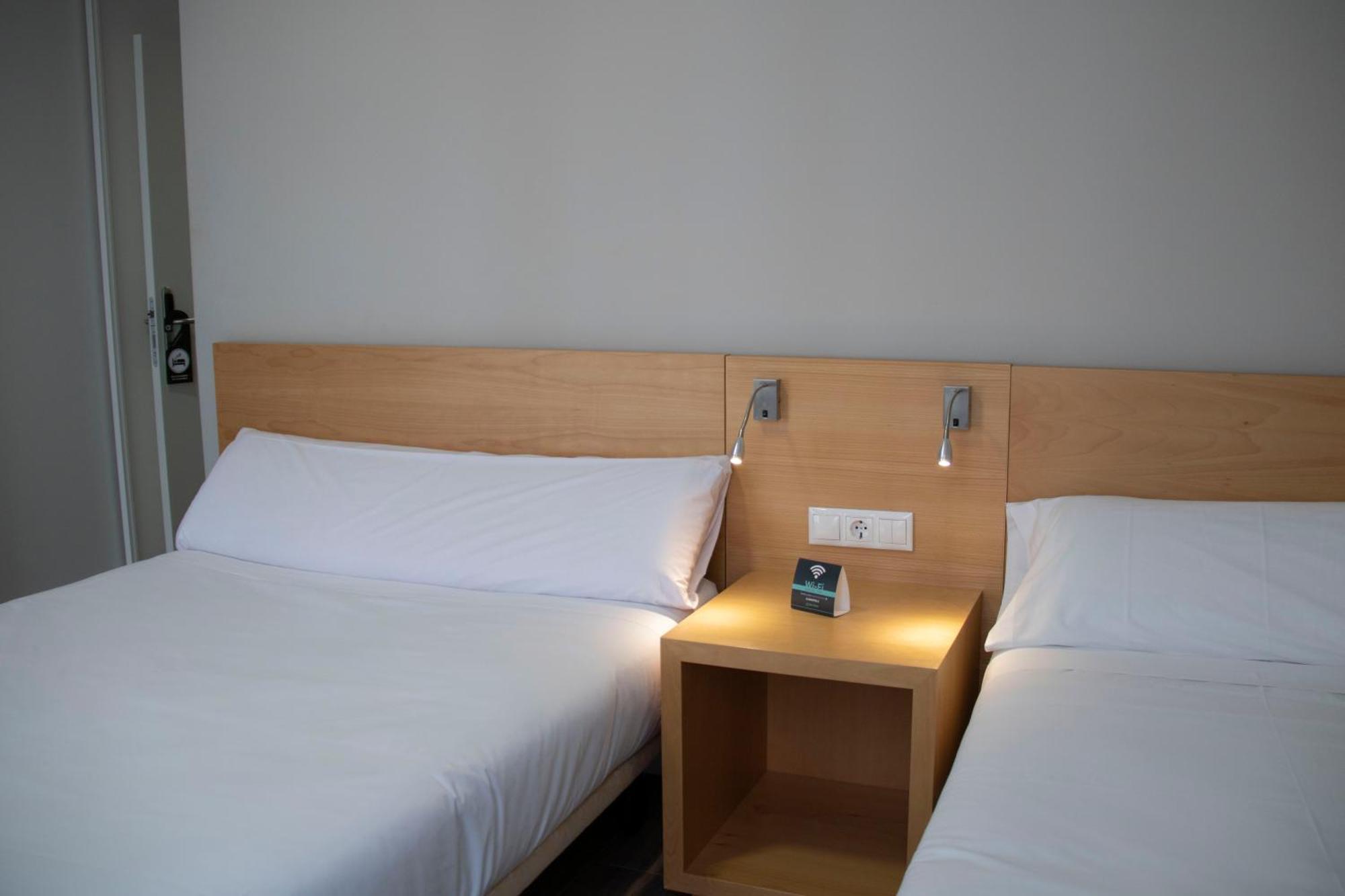 Triple Room,1284827836:JPEG