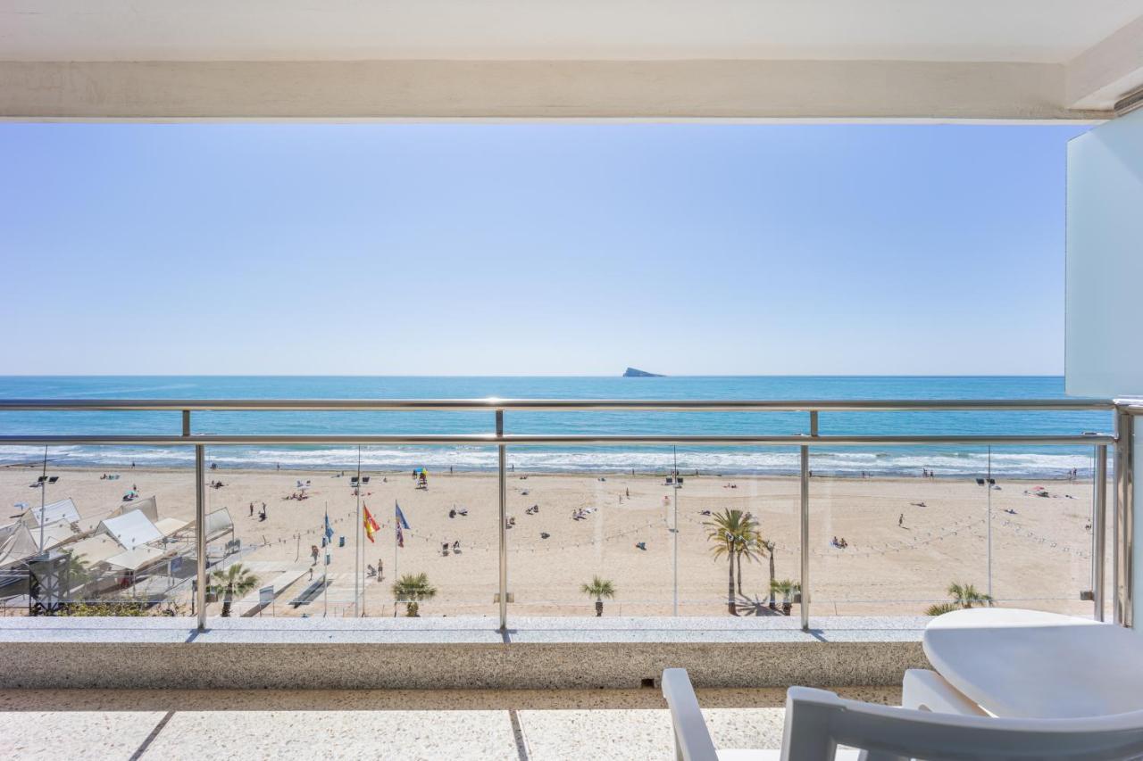 Doppelzimmer mit Balkon und Meerblick