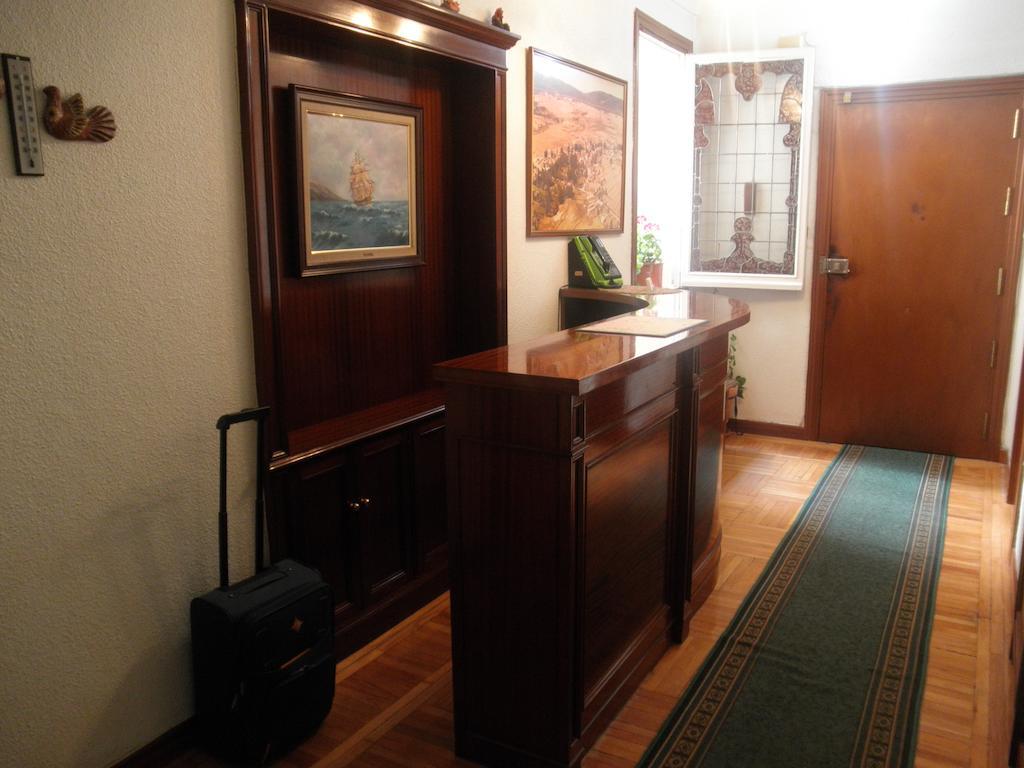 Double or Twin Room with Extra Bed,136382697:JPEG