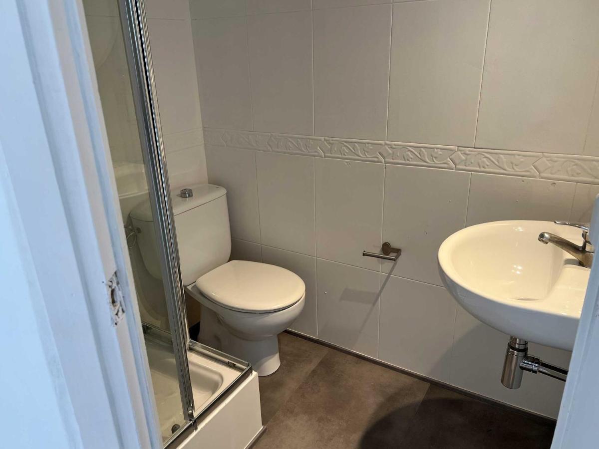 Standard Double Room with Fan,1292736832:JPEG