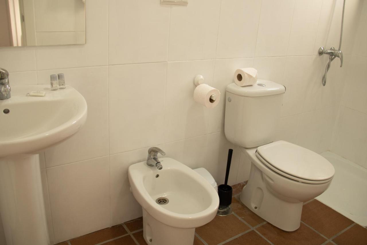 Double or Twin Room Private Bathroom