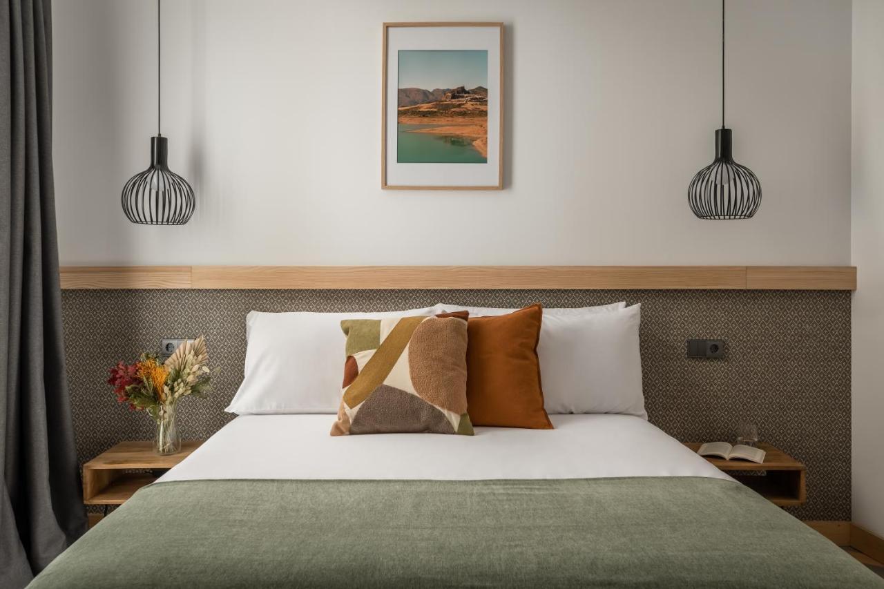 Double Room,1293476110:JPEG