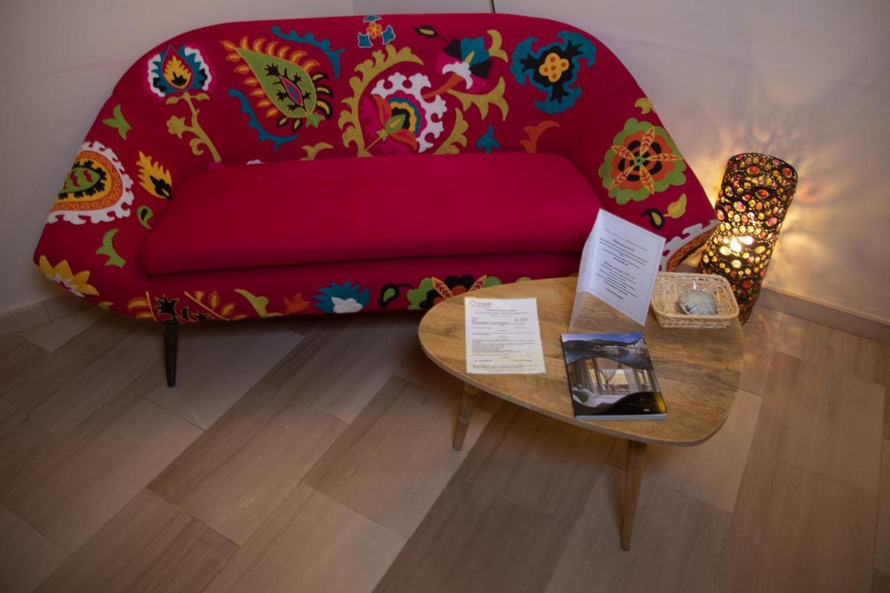 Interior twin room