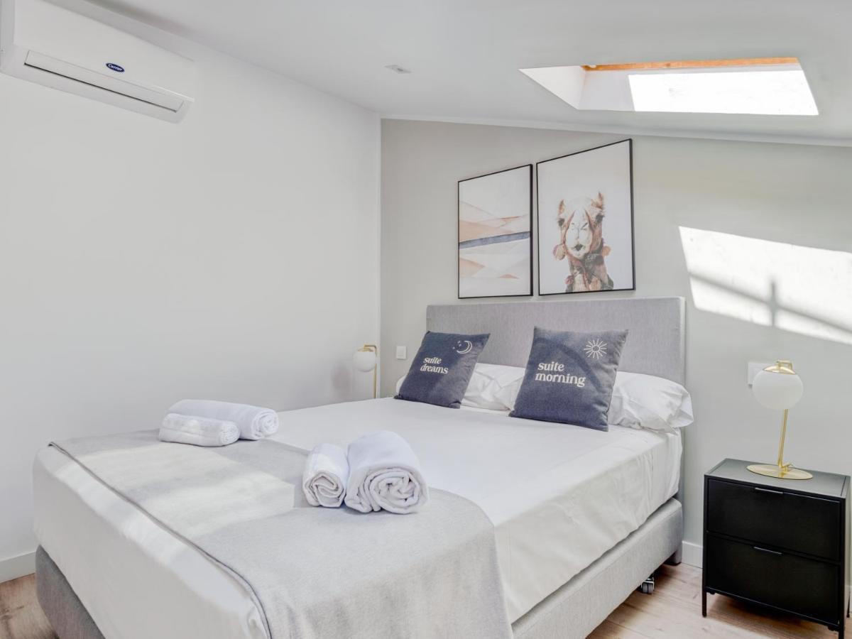 Apartament dwupoziomowy z 2 sypialniami