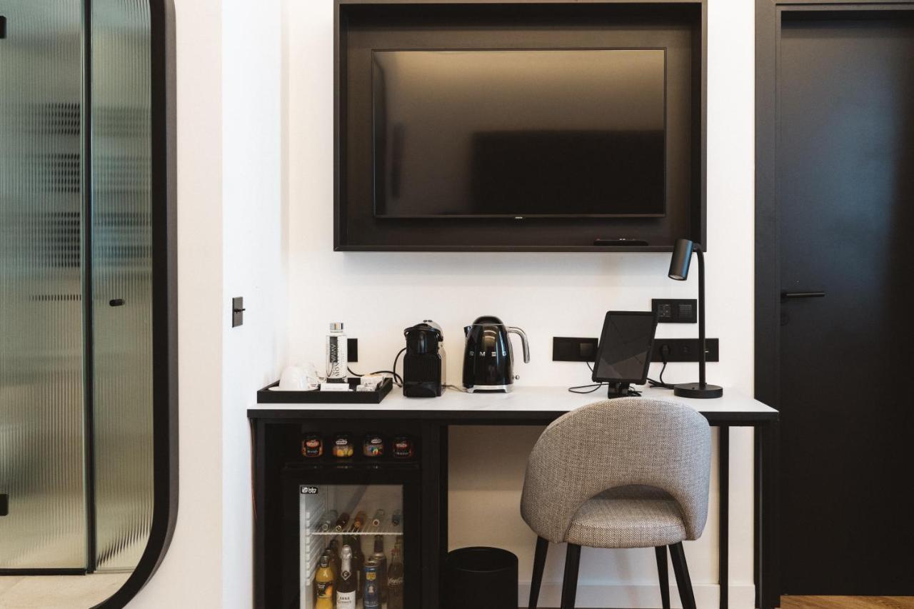 Family Room,1299400825:JPEG