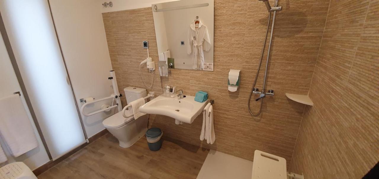 Habitación con cama extragrande - Adaptada para personas de movilidad reducida