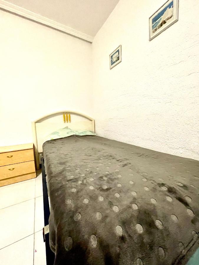 Chambre Triple Basique avec Salle de Bains Commune