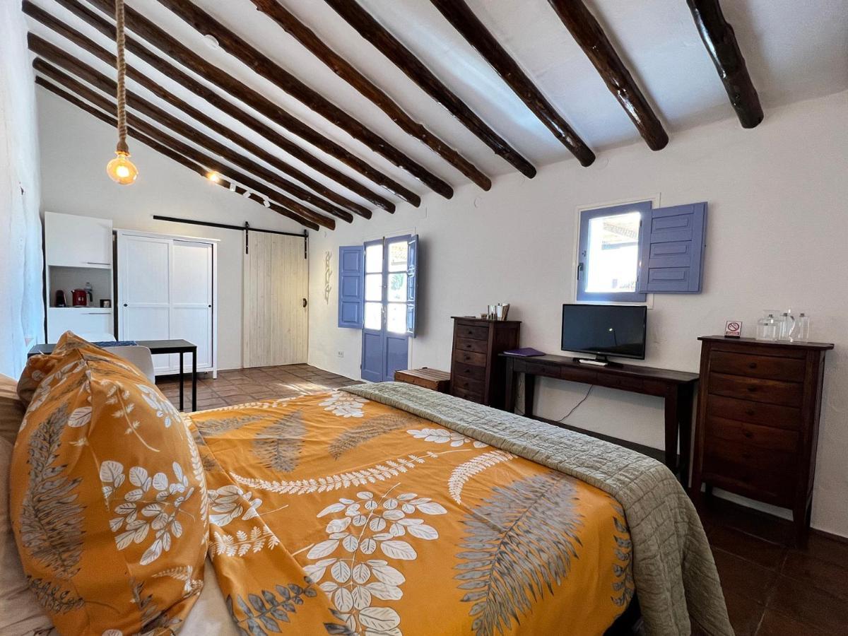 Deluxe Double or Twin Room Lake View