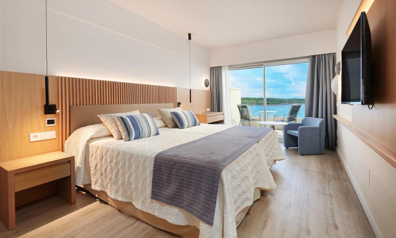 Premium Double or Twin Room,1556929690:JPEG