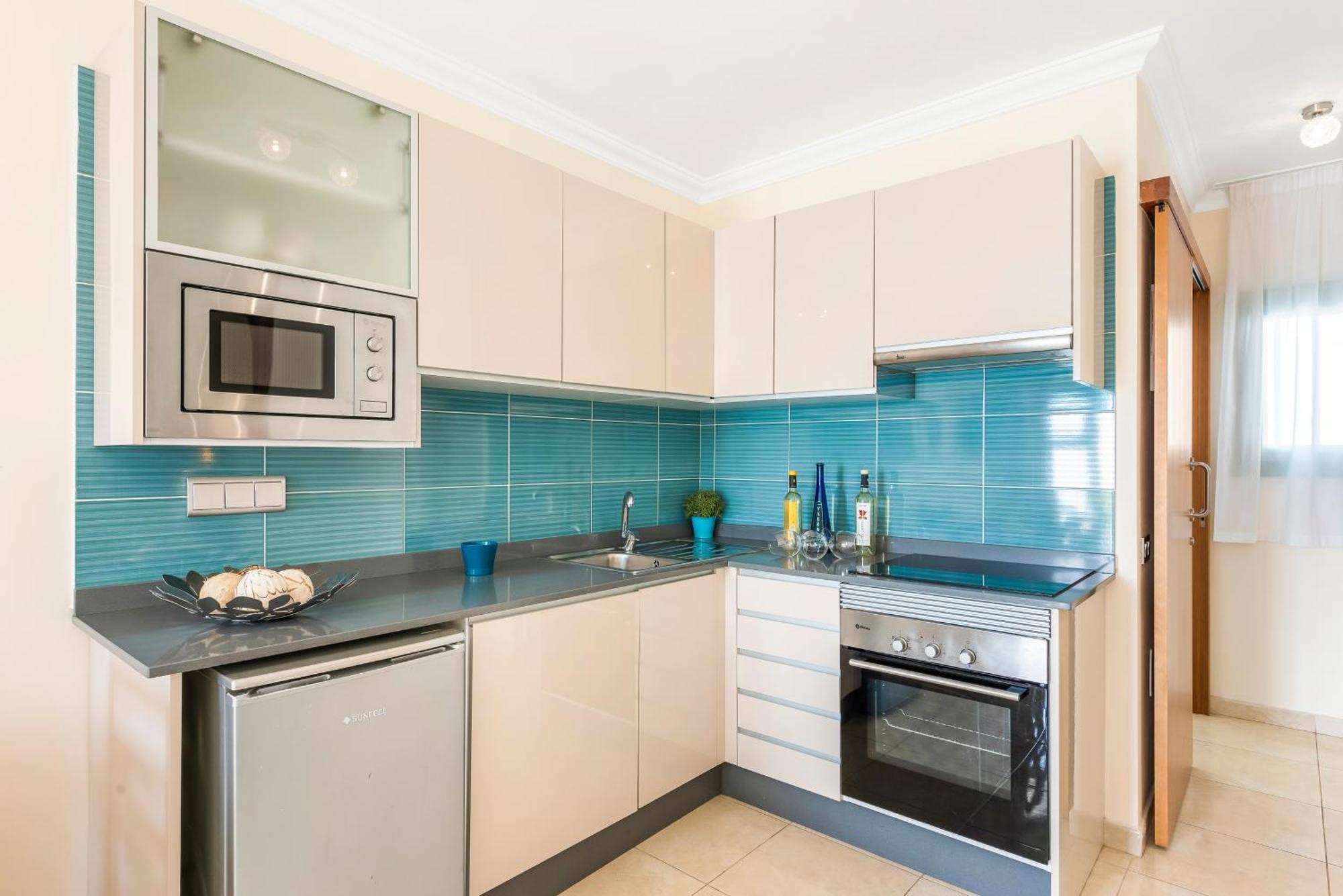 One-Bedroom Deluxe Apartment
