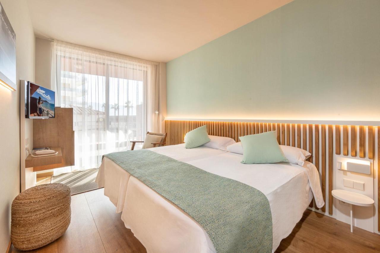 Premium Double or Twin Room Lateral Sea View Spa Access