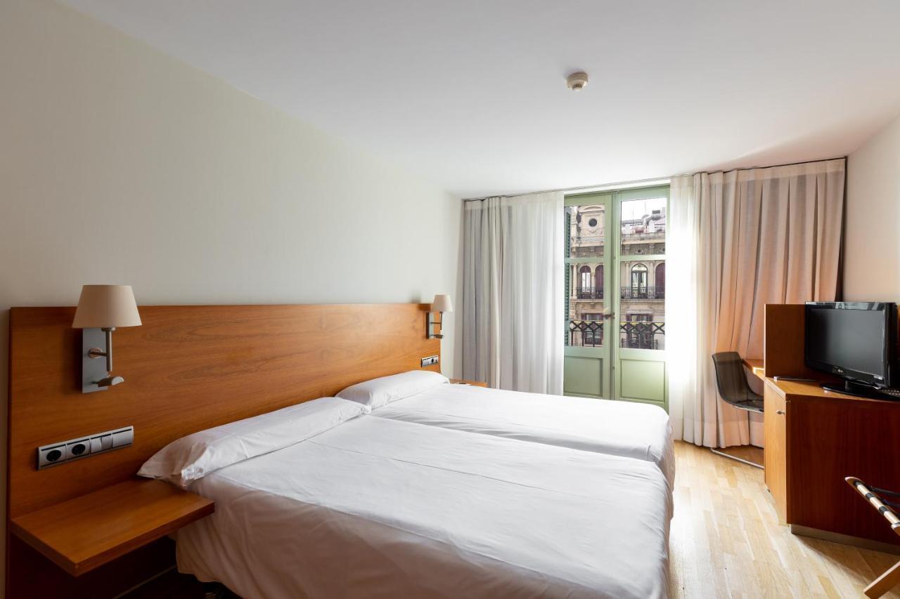 Twin Room Rambla view