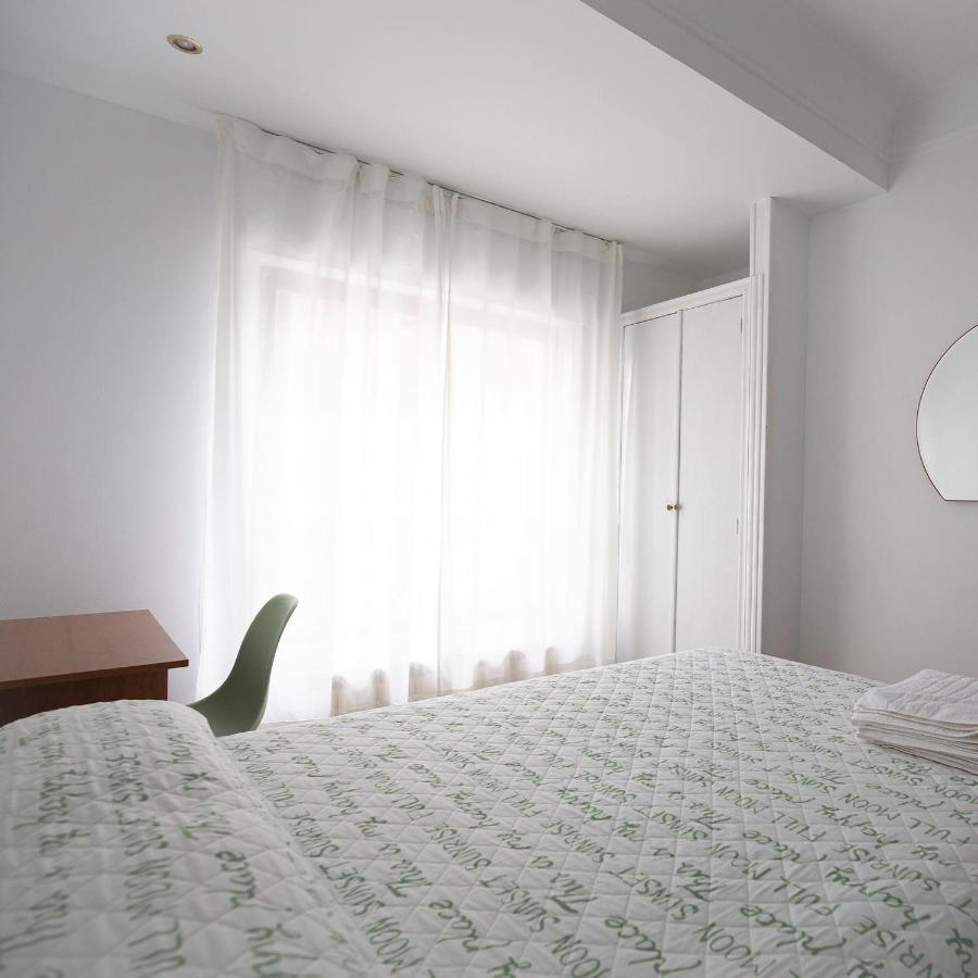 Basic Dreibettzimmer mit Gemeinschaftsbad