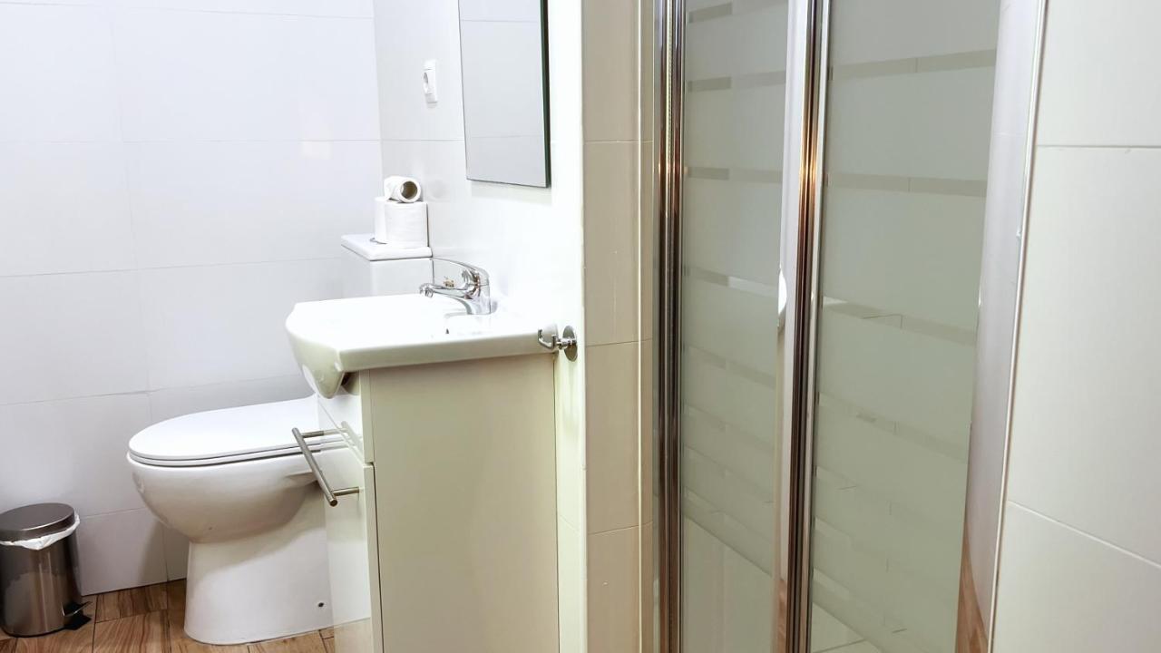 Camera Singola con Bagno Privato