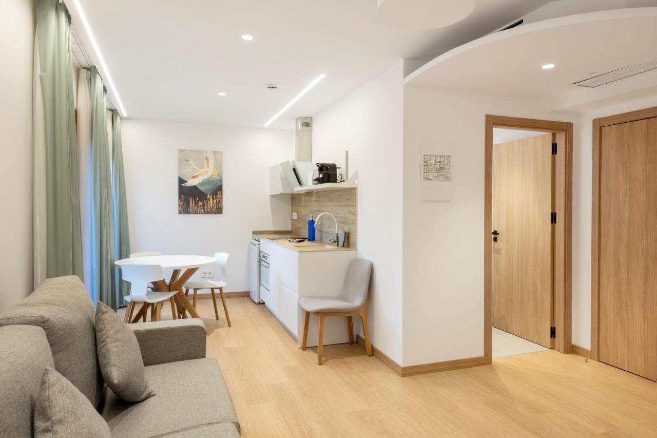 Standard ApartmentNo access to the pool or rooftop