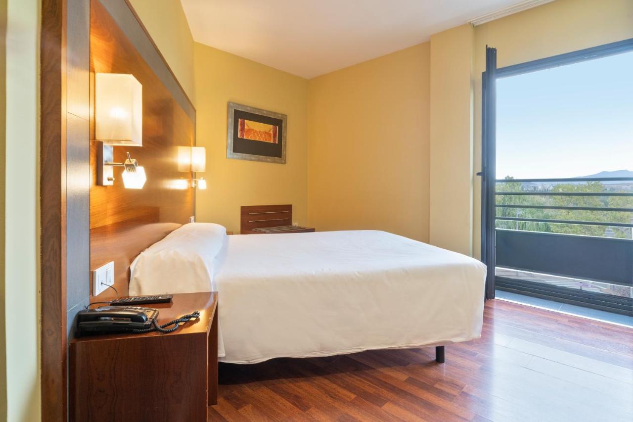 Double or Twin Room,1340307350:JPEG