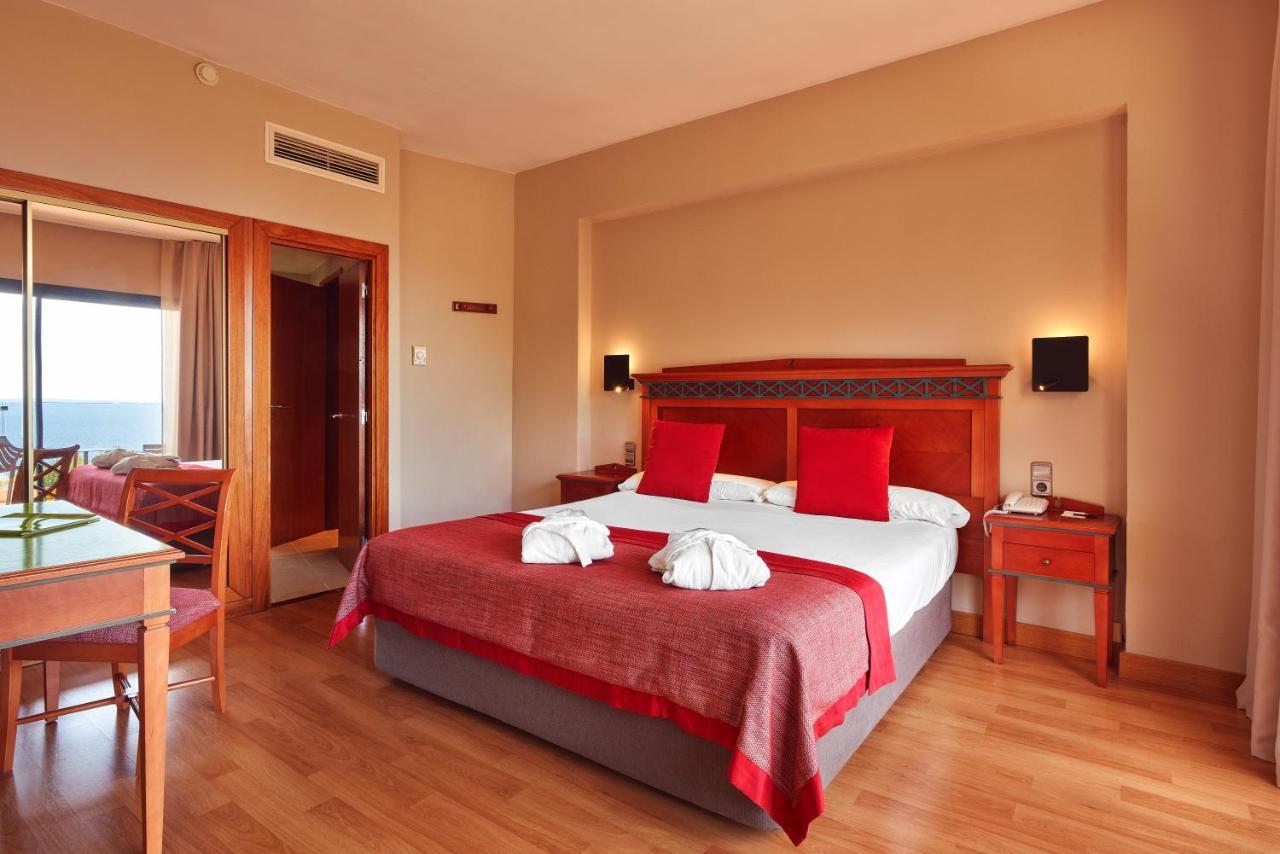Double Room Balcony Front Sea View
