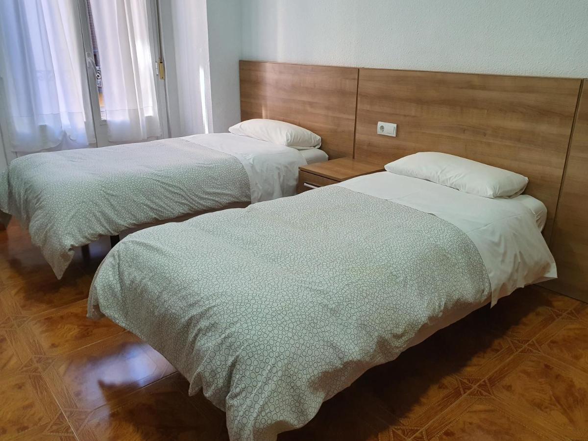 Dvoulůžkový pokoj s oddělenými postelemi a vlastní koupelnou