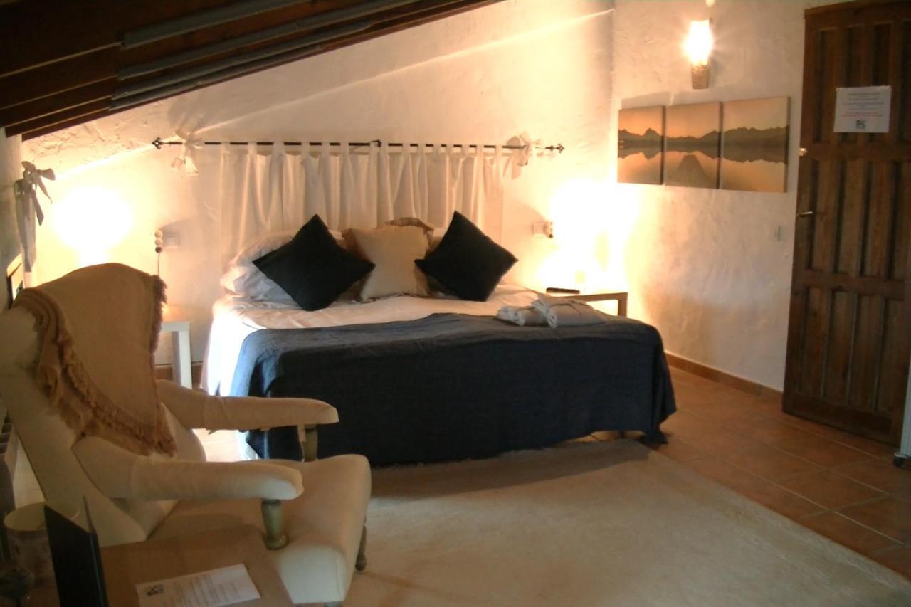 Deluxe Double or Twin Room,1184282899:JPEG
