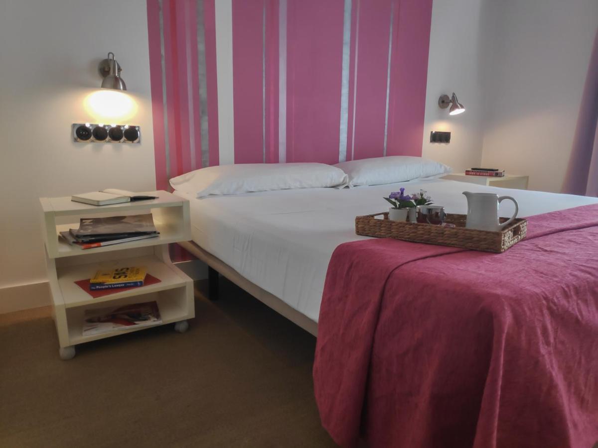 Large Double or Twin Room