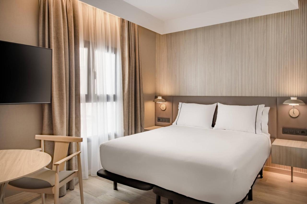 Standard Queen Guest Room,1357529738:JPEG