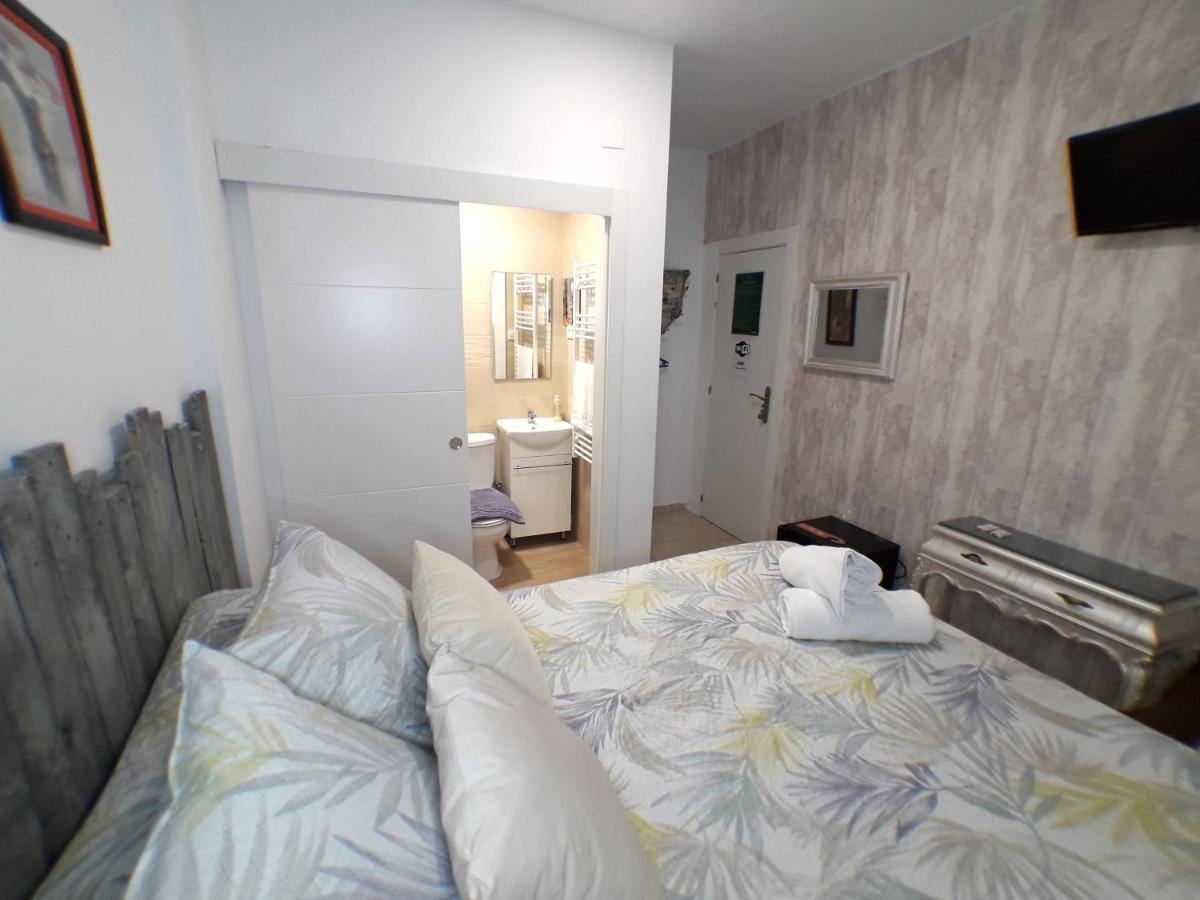 Double Room,1364193278:JPEG