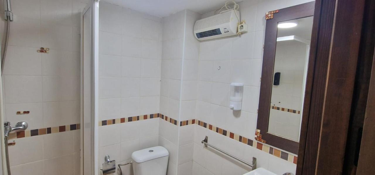 Habitación Individual Estándar con baño compartido