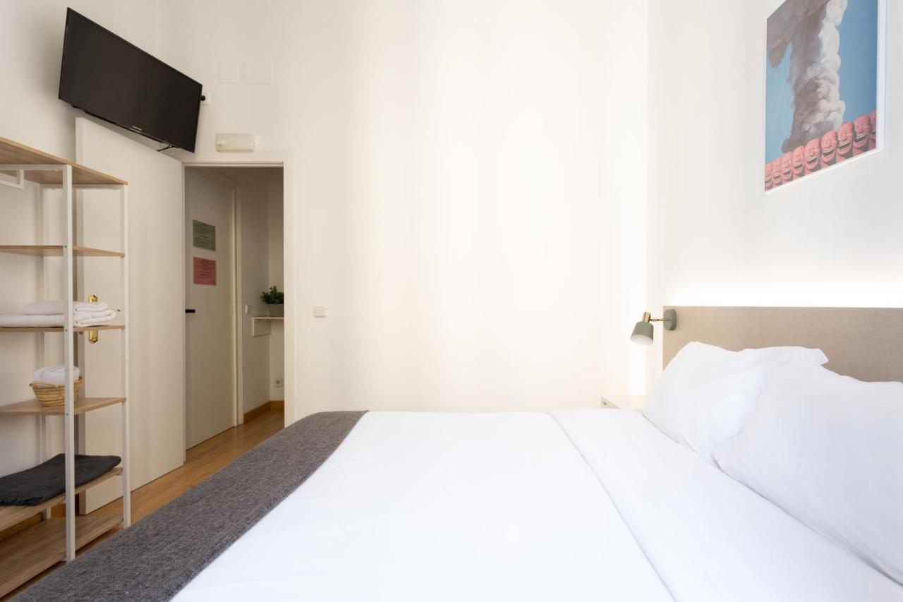 Deluxe Double Room with Balcony,1380521699:JPEG