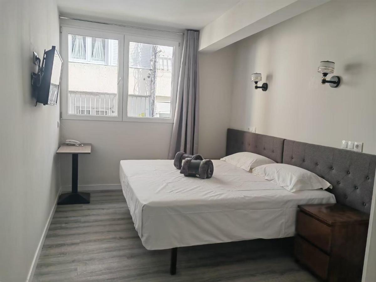 Deluxe Double or Twin Room,1388249279:JPEG