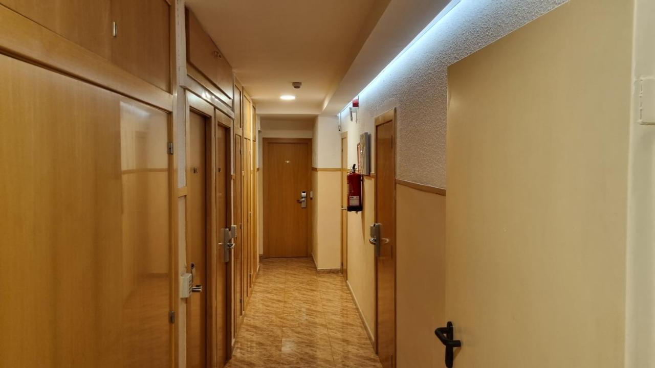 Dvoulůžkový pokoj s oddělenými postelemi a vlastní koupelnou