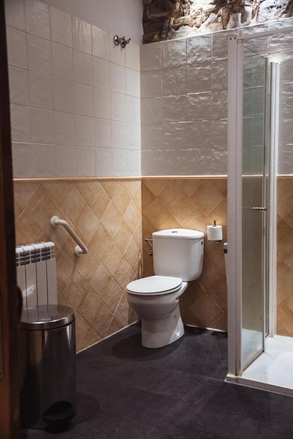 Double Room with Shared Toilet