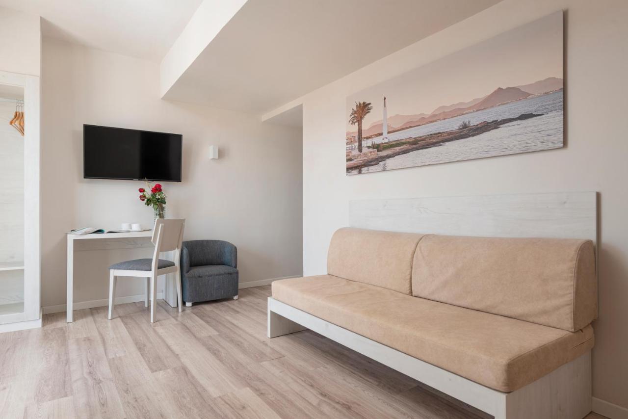 Superior Family Room