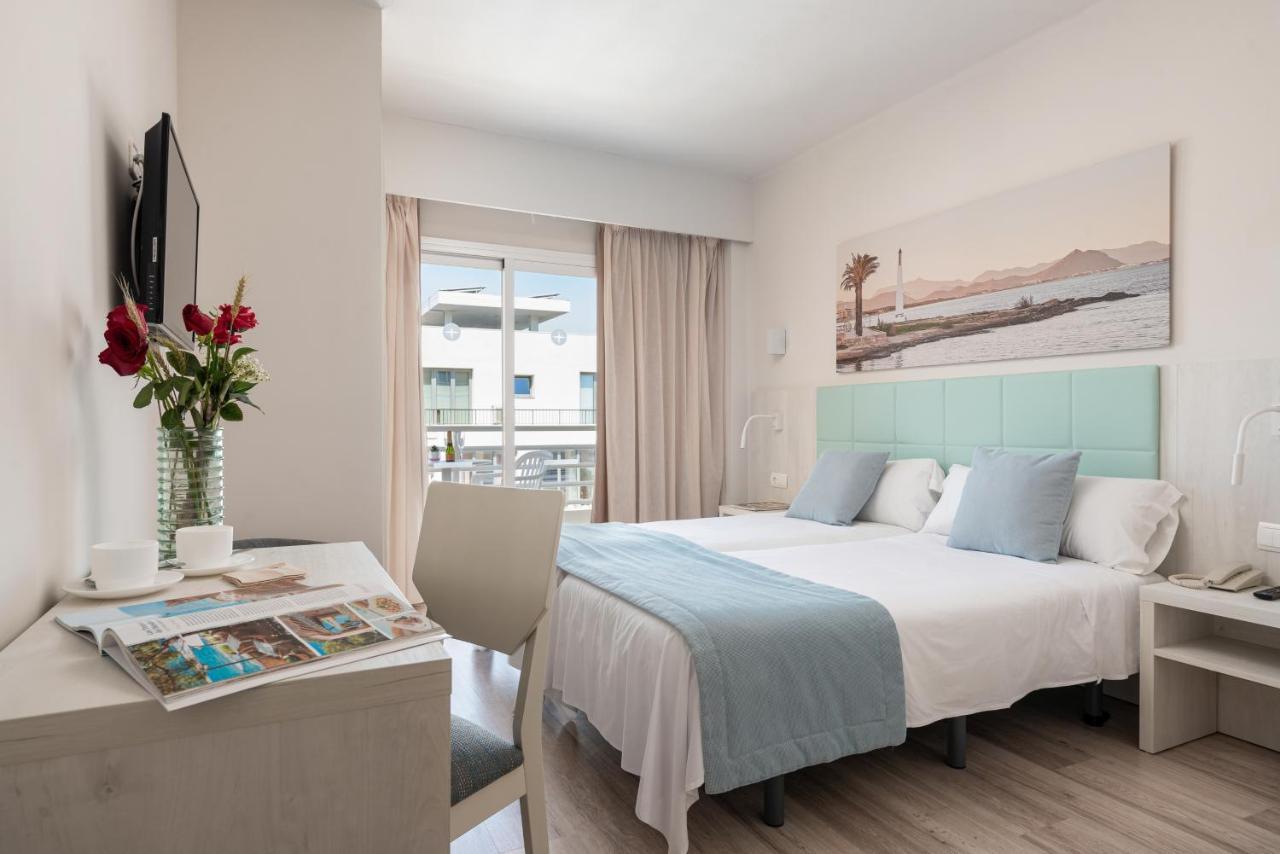 Double or Twin Room Side Sea View