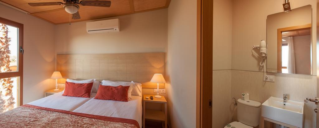 Bungalow mit 3 Schlafzimmern (3 Erwachsene) und Zugang zum Terra Natura Park