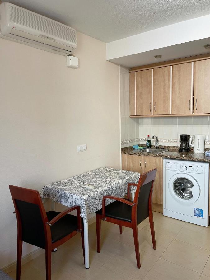 One-Bedroom Apartment (4 Adults)