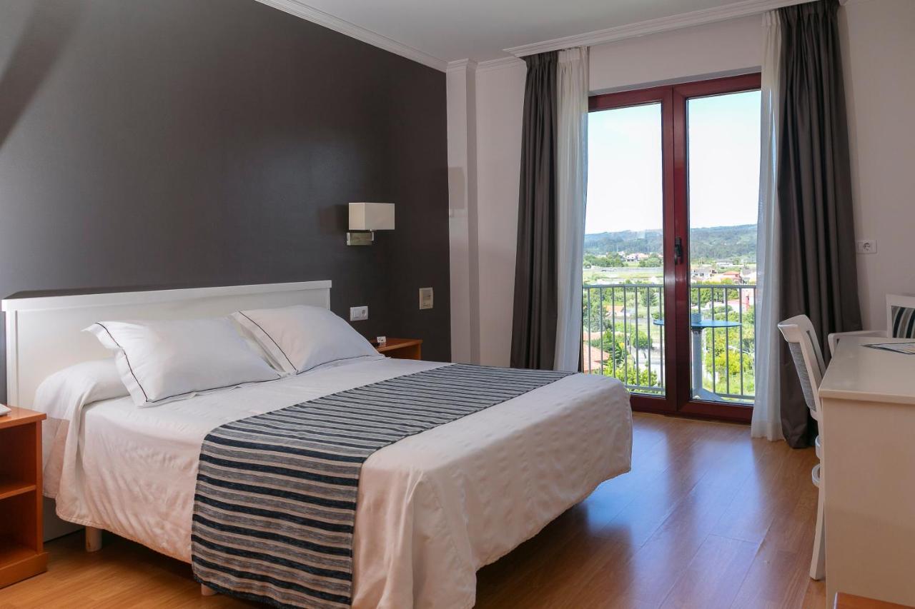 Habitación Doble con terraza y vistas al mar