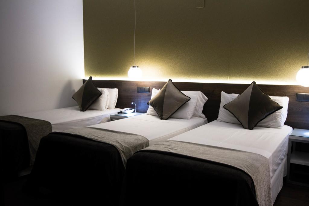 Dreibettzimmer