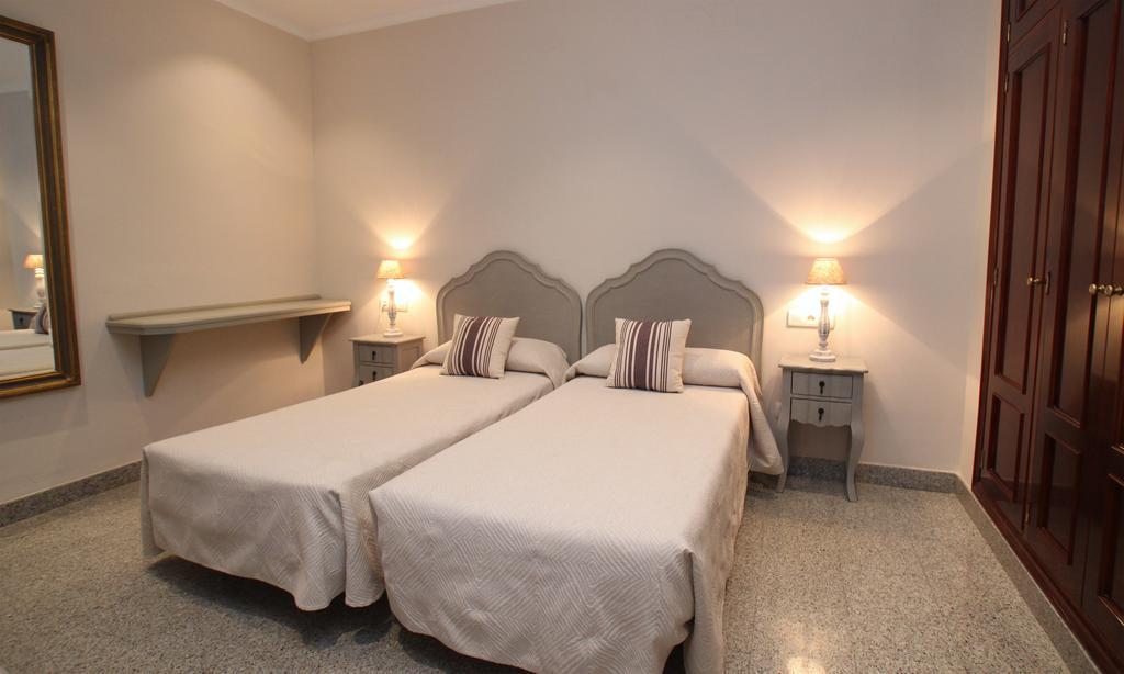 Comfort Üç Kişilik Oda - Duşlu