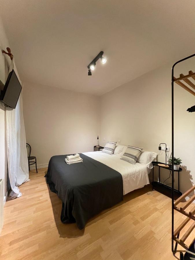 Chambre Double ou Lits Jumeaux avec Salle de Bains Commune