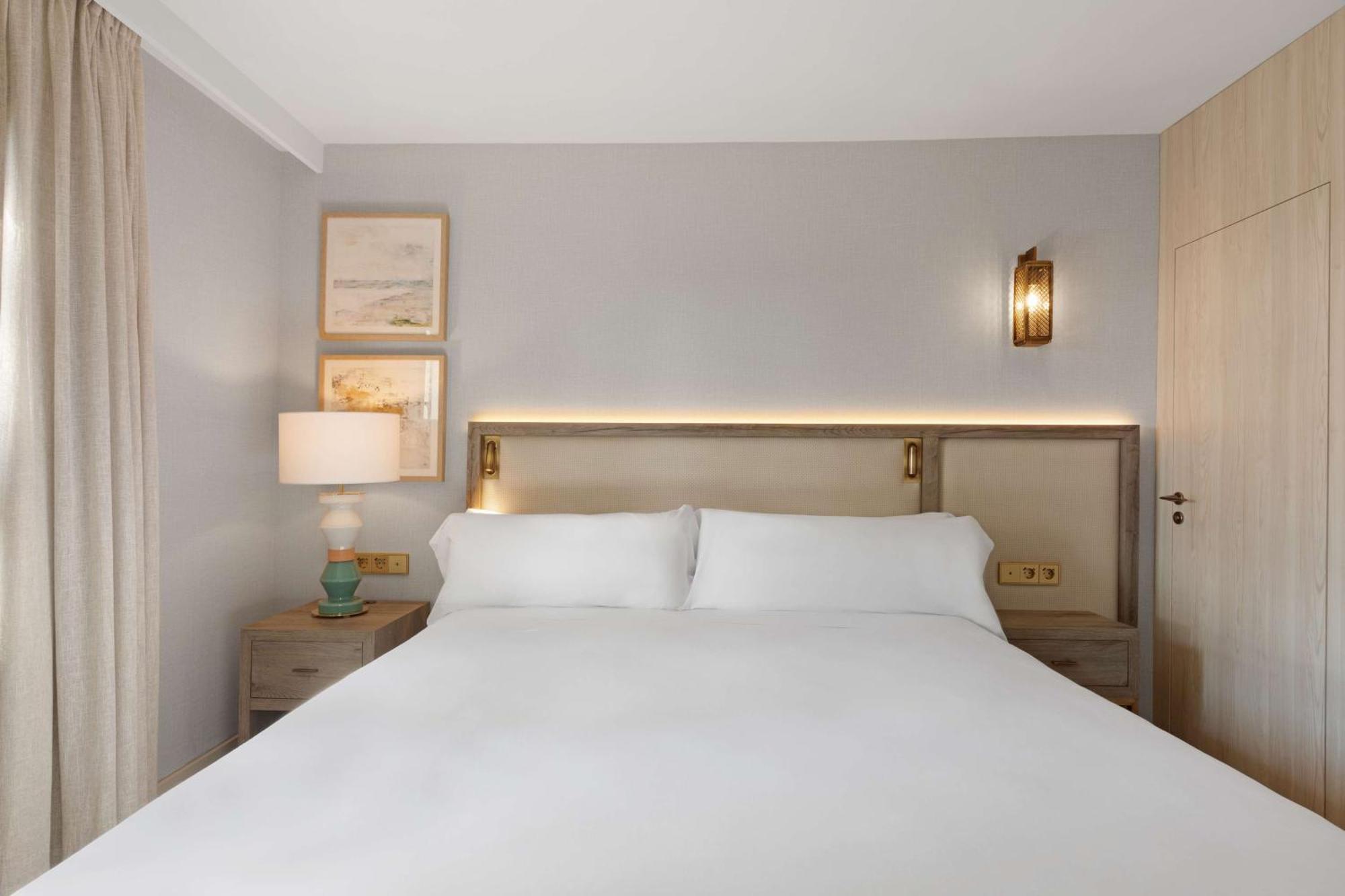 Two-Bedroom King Family Suite