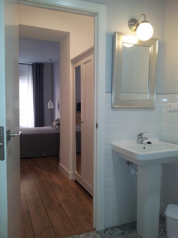 Standard Double Room,184825290:JPEG