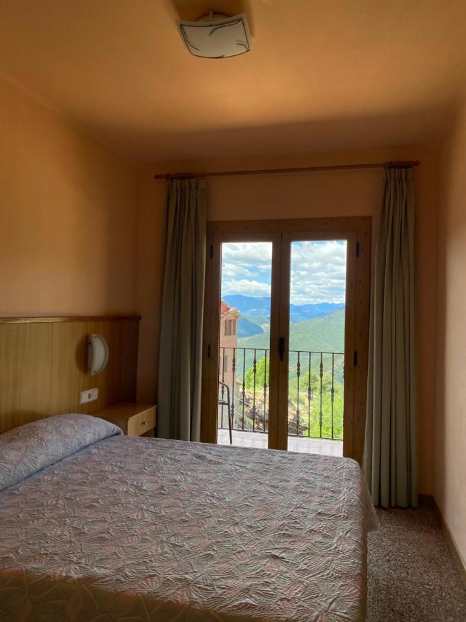 Double Room,1462941727:JPEG
