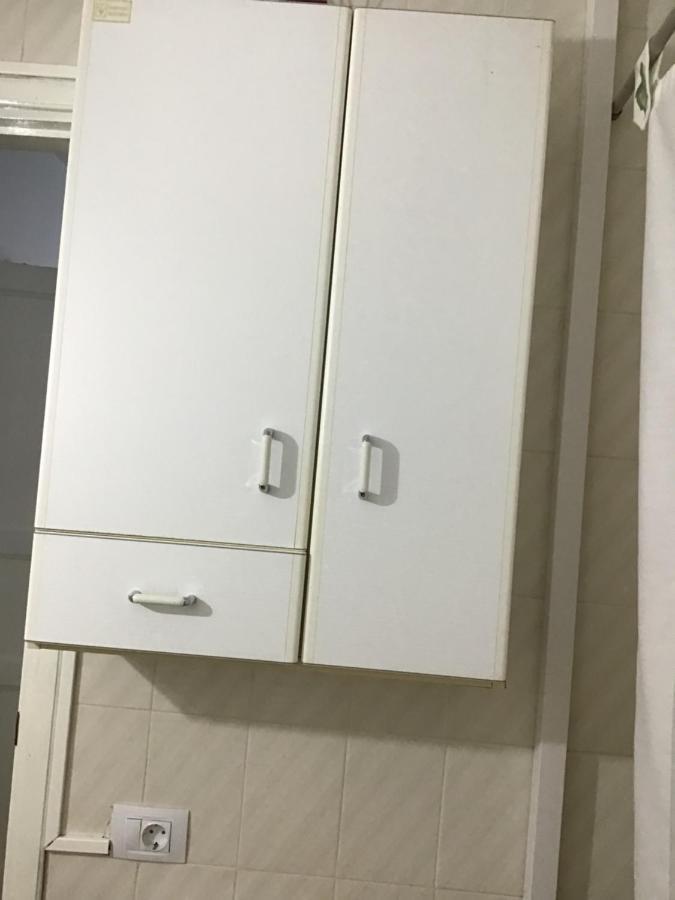 Single Room Bathroom,1475336287:JPEG