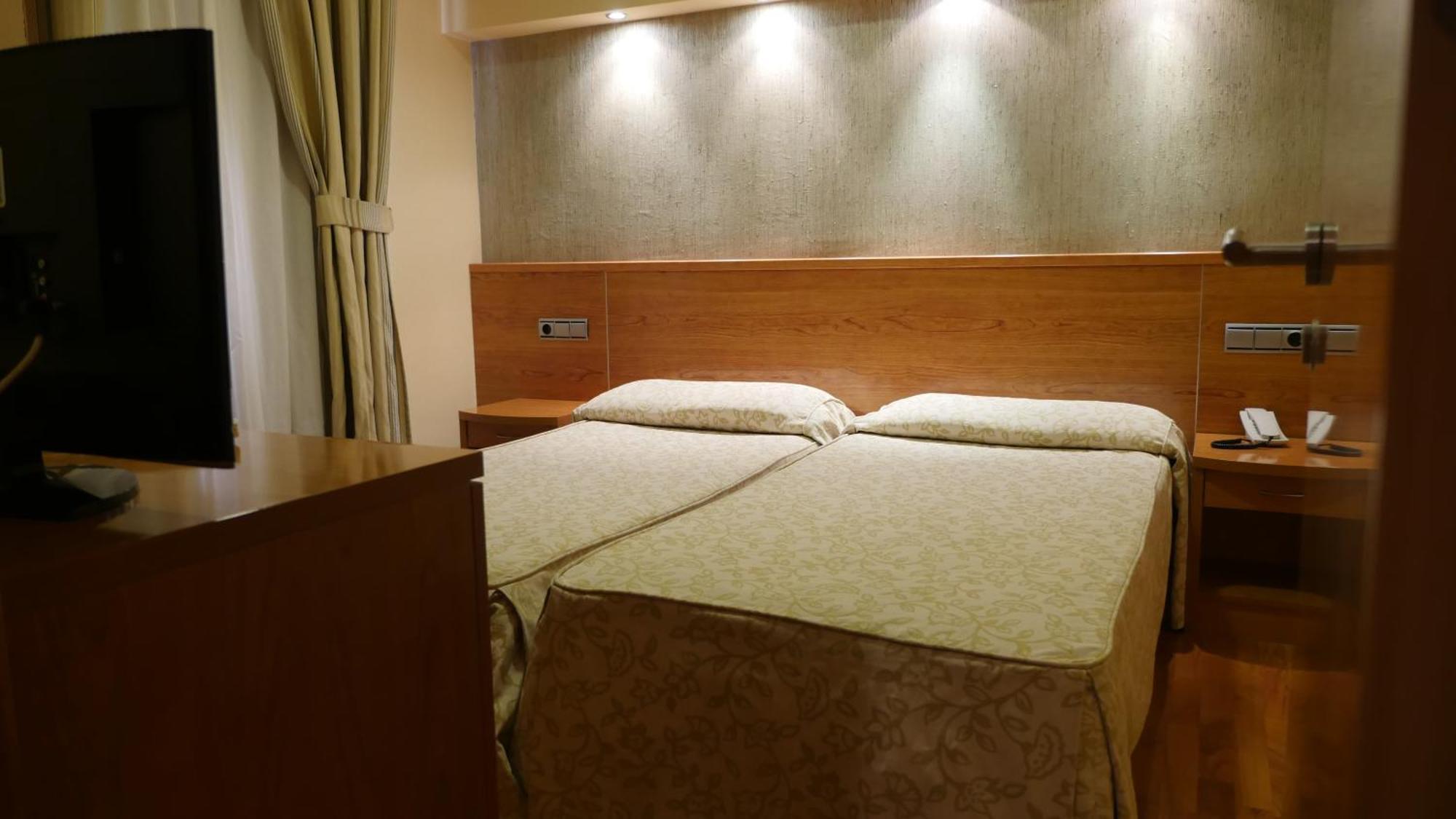 Classic Quadruple Room