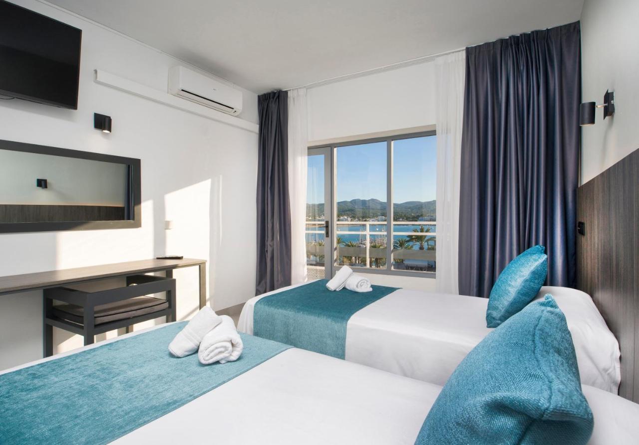 Twin Room Sea View