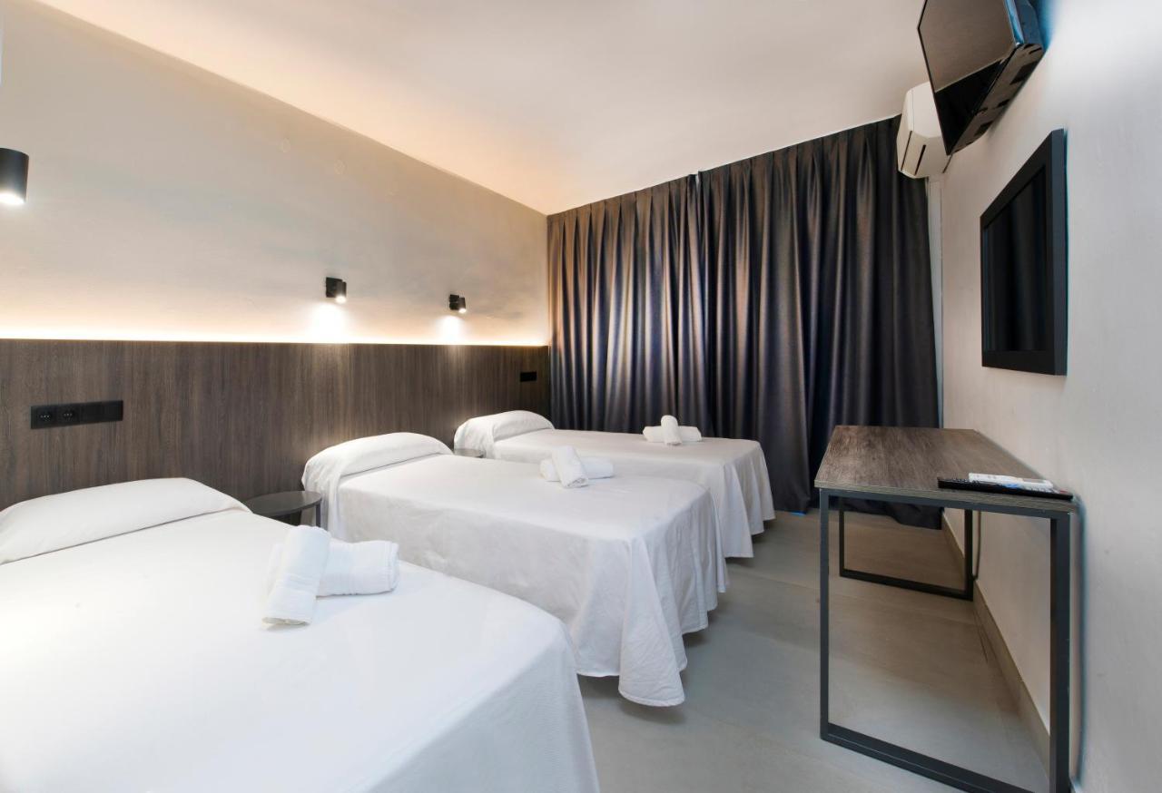 Triple Room Air Conditioning