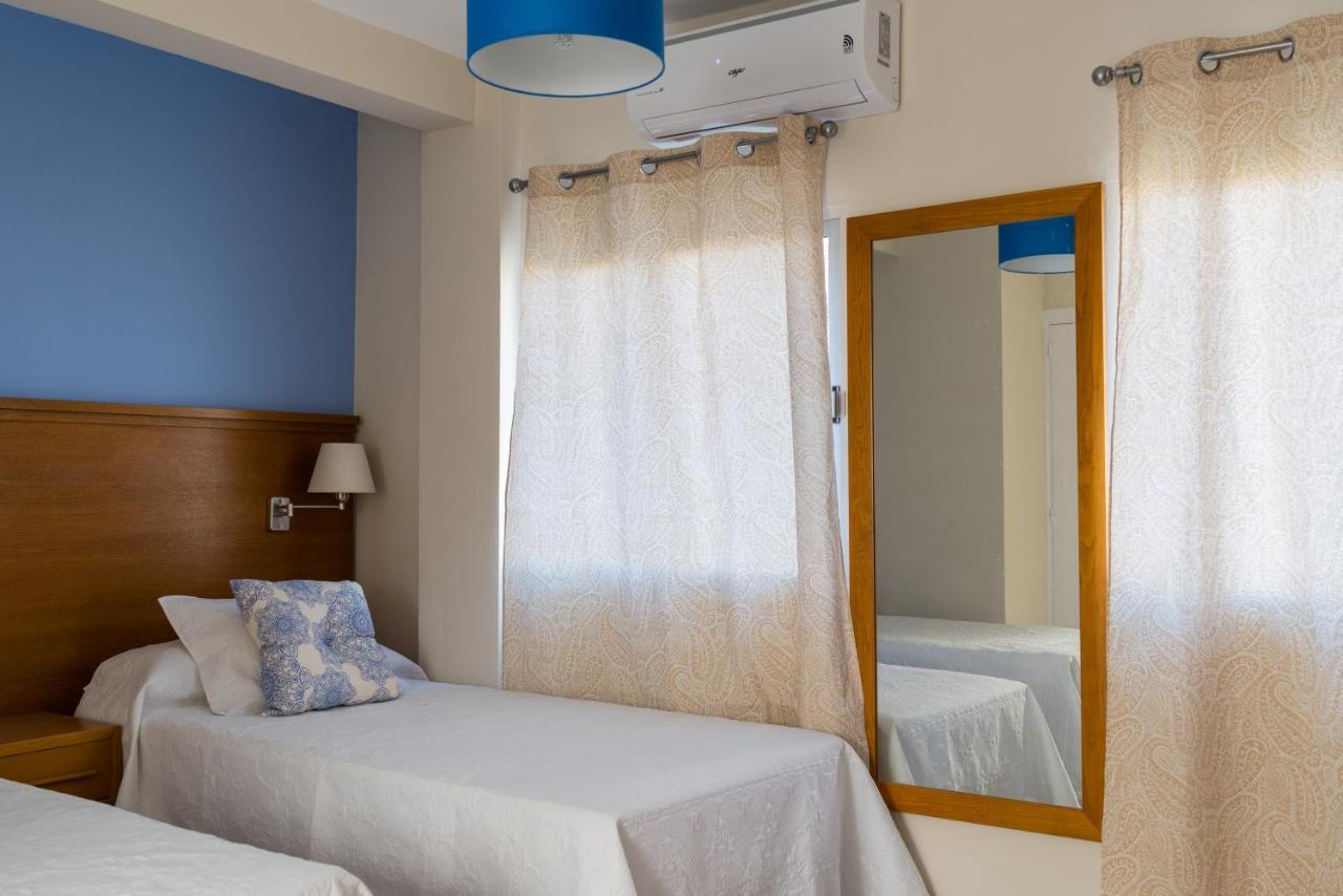 Quarto Individual com Casa de Banho Privativa